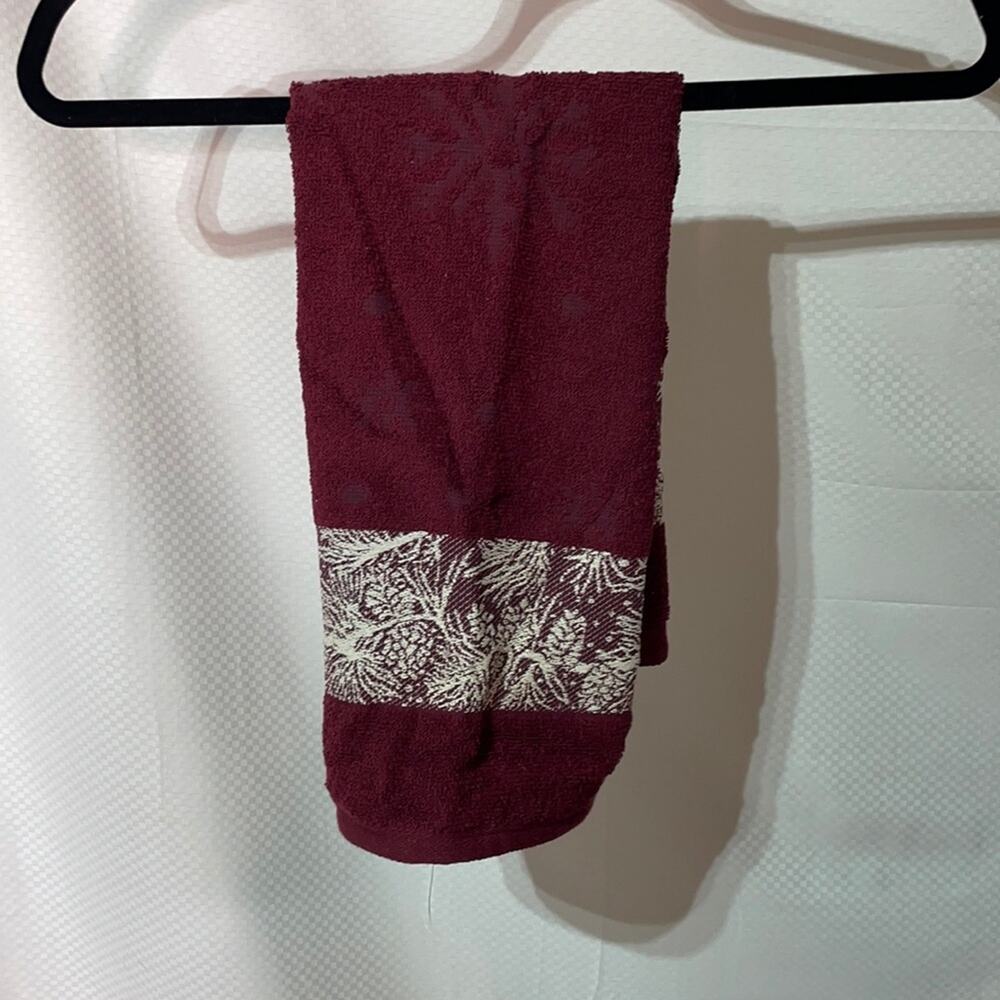 Santens deep red burgundy hand towel in snow pine claret NWT 💯 cotton